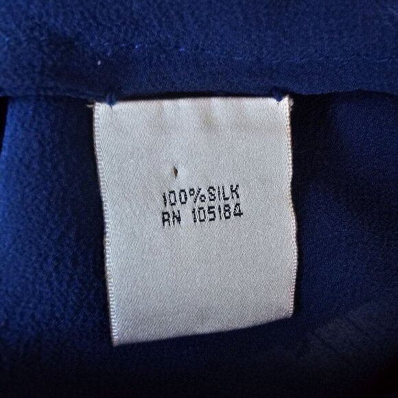 Go By GoSilk Blue Silk Long Sleeve Blouse With Drawstring Neckline, Size Medium - Picture 5 of 11